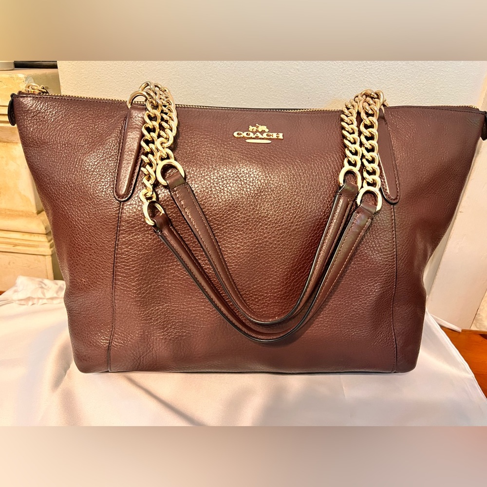 Coach Oxblood Pebble Leather Tote With Gold Chain Acc… Gem